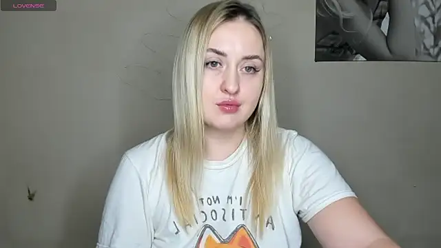 Snapshot of KennaJamess8 chatting on December 28, 2024, 10:02 pm KennaJamess8 online show from December 28, 2024, 10:02 pm