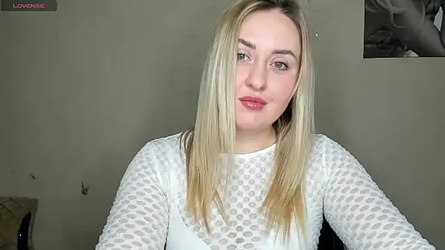 Snapshot of KennaJamess8 chatting on January 2, 2025, 7:29 pm KennaJamess8 online show from January 2, 2025, 7:29 pm