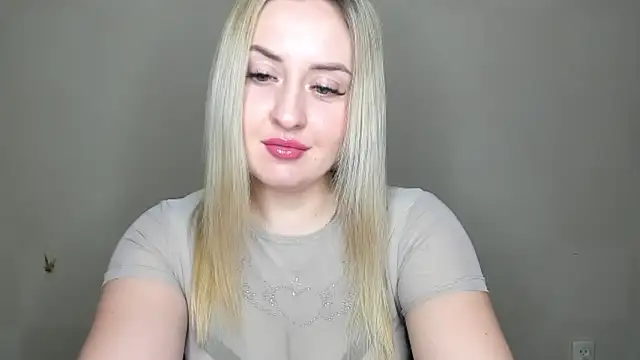 Snapshot of KennaJamess8 chatting on February 4, 2025, 6:17 pm KennaJamess8 online show from February 4, 2025, 6:17 pm