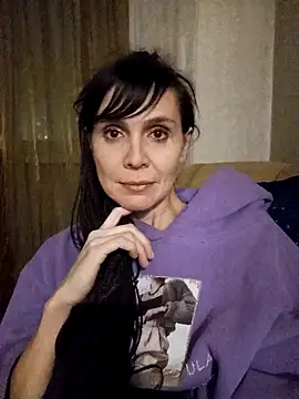 Snapshot of Francenia_lolis chatting on January 2, 2025, 6:01 pm Francenia lolis online show from January 2, 2025, 6:01 pm