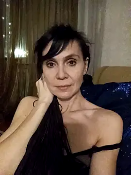 Snapshot of Francenia_lolis chatting on February 14, 2025, 8:15 pm Francenia lolis online show from February 14, 2025, 8:15 pm