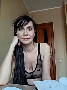 Snapshot of Francenia_lolis chatting on March 10, 2025, 11:42 am Francenia lolis online show from March 10, 2025, 11:42 am