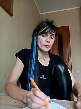 Snapshot of Francenia_lolis chatting on September 14, 2025, 2:16 pm Francenia lolis online show from September 14, 2025, 2:16 pm