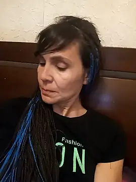 Snapshot of Francenia_lolis chatting on September 19, 2025, 8:31 pm Francenia lolis online show from September 19, 2025, 8:31 pm