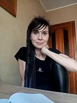 Snapshot of Francenia_lolis chatting on October 22, 2025, 8:36 am Francenia lolis online show from October 22, 2025, 8:36 am