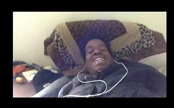 POPAYE972 online show from April 15, 2026, 10:33 am