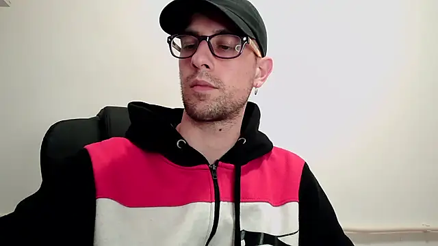 mikealcorleone online show from February 2, 2025, 9:45 pm