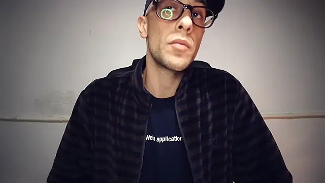 mikealcorleone online show from October 20, 2025, 4:29 pm