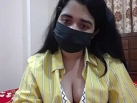 Snapshot of A-pusparani chatting on June 11, 2026, 8:18 pm A-pusparani online show from June 11, 2026, 8:18 pm