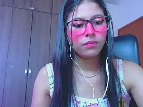  ALLYSON18  online show from June 3, 2026, 2:33 pm