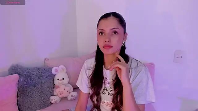 Snapshot of Brisa_blue chatting on May 26, 2026, 6:37 pm Brisa blue online show from May 26, 2026, 6:37 pm