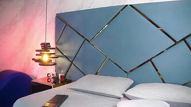 ammy durand online show from February 28, 2026, 7:04 pm