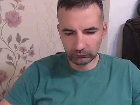 Snapshot of Leo_1617 chatting on July 18, 2026, 6:56 pm Leo 1617 online show from July 18, 2026, 6:56 pm