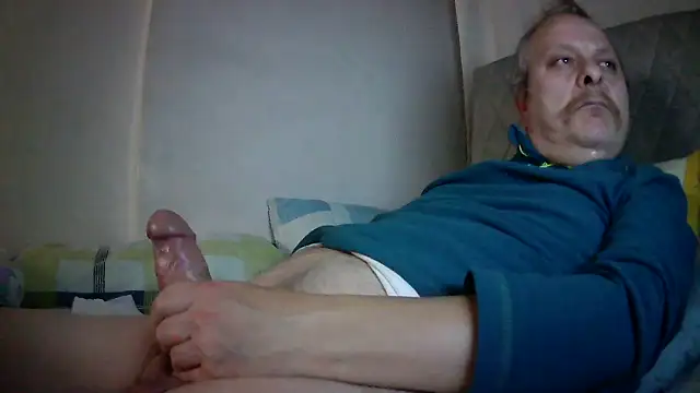 amylrmm1903 online show from January 19, 2025, 6:32 pm