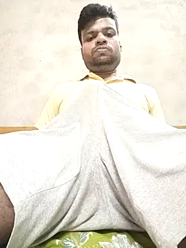 Snapshot of RohanBig chatting on May 8, 2026, 6:35 pm RohanBig online show from May 8, 2026, 6:35 pm