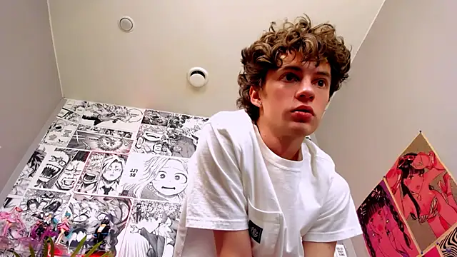 Snapshot of LukeSweet chatting on April 30, 2026, 11:05 am LukeSweet online show from April 30, 2026, 11:05 am