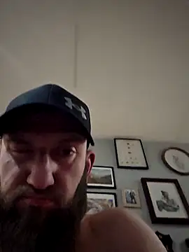 Icebearsticlese online show from April 11, 2026, 7:45 am