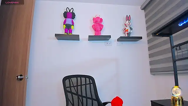 Gangster Girl online show from February 10, 2026, 11:09 pm