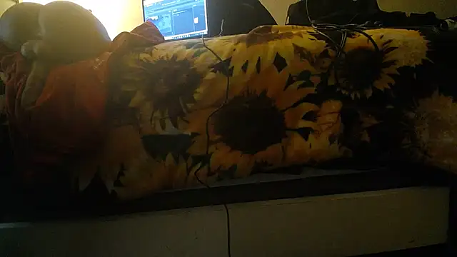 Snapshot of SexxyreddMale chatting on March 21, 2025, 3:57 pm SexxyreddMale online show from March 21, 2025, 3:57 pm