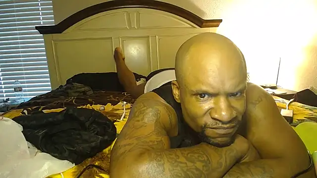 Snapshot of SexxyreddMale chatting on March 21, 2025, 10:06 pm SexxyreddMale online show from March 21, 2025, 10:06 pm