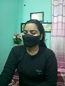 Snapshot of Amisha-2 chatting on January 3, 2025, 10:09 am Amisha-2 online show from January 3, 2025, 10:09 am