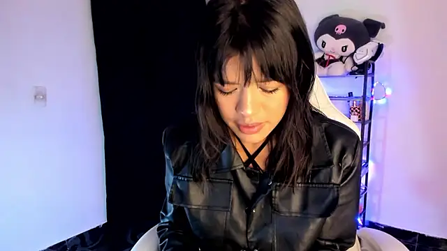 meganthompsonn22 online show from February 26, 2026, 10:25 am