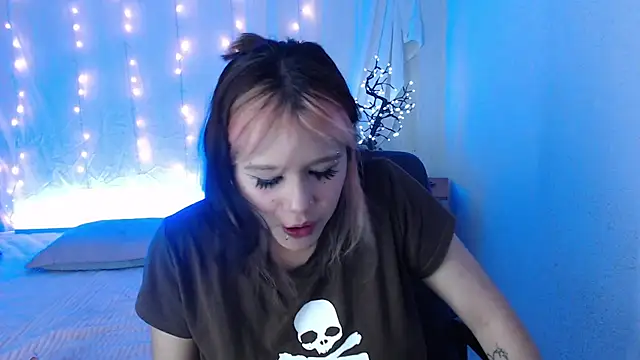 mixie cute online show from December 4, 2024, 1:58 am