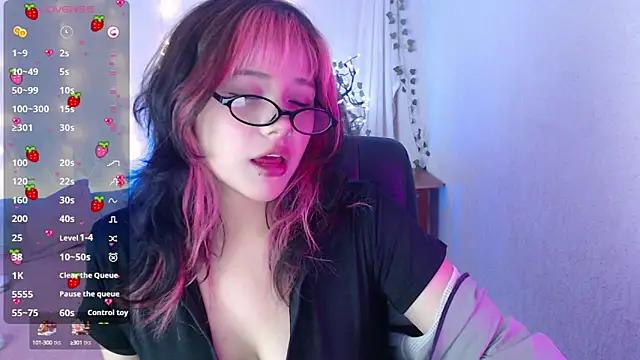 mixie cute online show from January 14, 2025, 9:09 pm