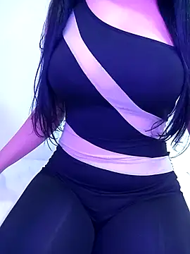 Snapshot of Almas_Queen chatting on December 6, 2024, 3:30 am Almas Queen online show from December 6, 2024, 3:30 am