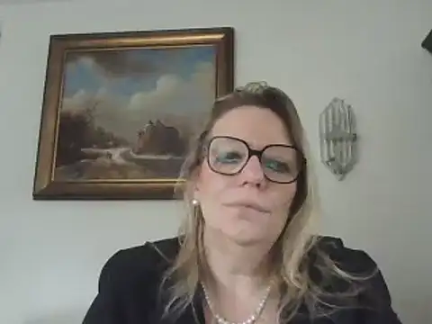 Silkesquirt online show from January 14, 2025, 11:31 am