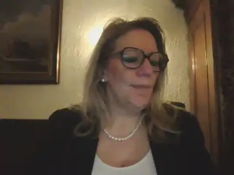 Silkesquirt online show from January 22, 2025, 7:03 am