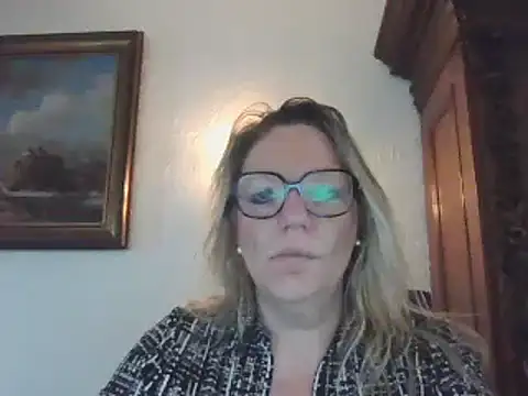 Silkesquirt online show from February 24, 2025, 7:55 am