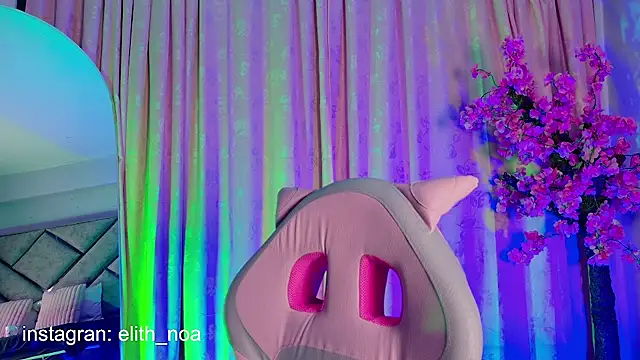 Elith noa online show from April 14, 2026, 3:56 am