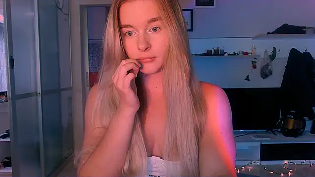 Eva Jaya online show from September 17, 2025, 4:58 am