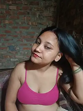 Snapshot of Cuterinki chatting on July 24, 2026, 8:18 pm Cuterinki online show from July 24, 2026, 8:18 pm