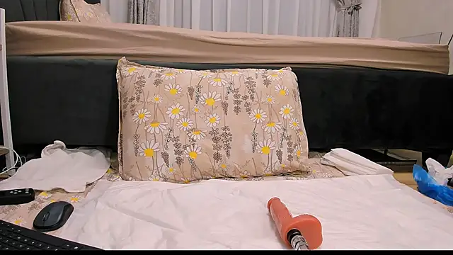 wowsquirtx online show from March 11, 2025, 6:32 am