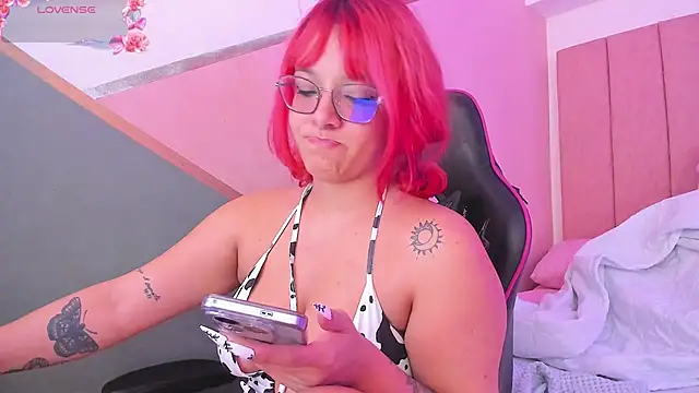 Snapshot of lilith_noahh chatting on February 4, 2025, 7:51 am lilith noahh online show from February 4, 2025, 7:51 am