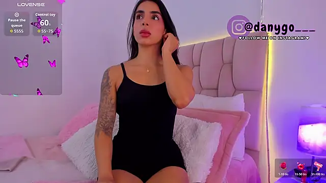 ZarianaEvanz online show from November 13, 2025, 10:19 pm