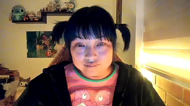 Shaddycute  online show from February 11, 2026, 12:04 am