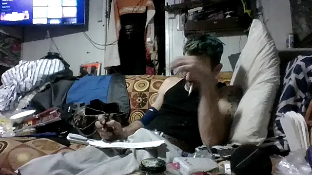 Snapshot of gettinit2wice chatting on June 5, 2026, 2:29 am gettinit2wice online show from June 5, 2026, 2:29 am