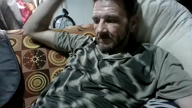Snapshot of gettinit2wice chatting on June 5, 2026, 10:10 am gettinit2wice online show from June 5, 2026, 10:10 am