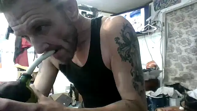 gettinit2wice online show from July 16, 2026, 9:43 pm