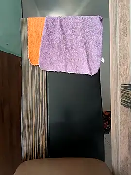 LEIRIS Y FRED 01 online show from February 28, 2026, 3:46 pm