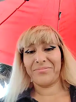 florecita9 online show from February 5, 2025, 3:52 pm