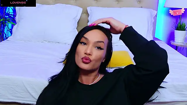 DaliyaArabian online show from March 18, 2025, 3:53 pm