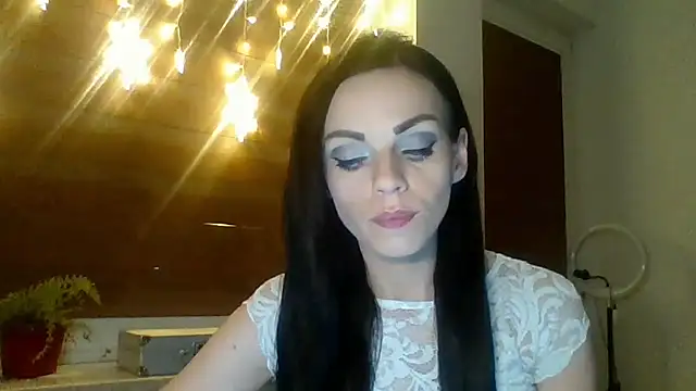 Snapshot of CassieSensual chatting on January 24, 2025, 7:18 pm CassieSensual online show from January 24, 2025, 7:18 pm