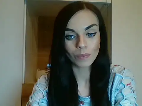 Snapshot of CassieSensual chatting on January 8, 2026, 7:27 pm CassieSensual online show from January 8, 2026, 7:27 pm