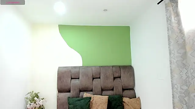  nina sweet online show from November 23, 2025, 12:05 pm