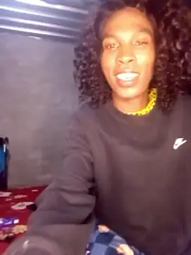 hoittytoittyxx online show from April 20, 2026, 6:20 pm