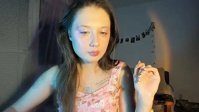 Jenny darling love online show from November 20, 2025, 7:35 pm